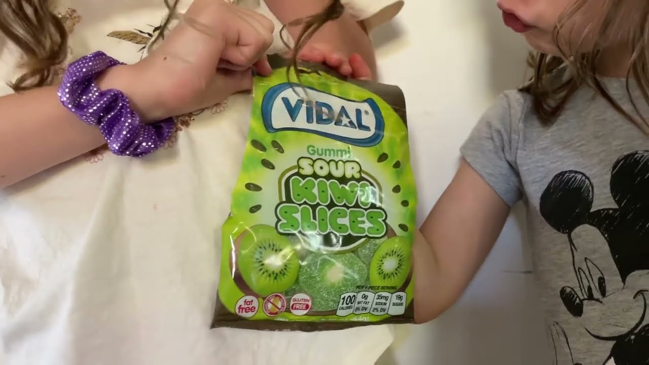 Gummi Sour Kiwi Slices from Spain (Vidal Brand)