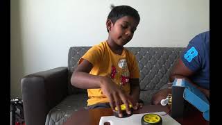 [Fun Project Kit]  Micro:bit - Smart Car with REKA:BIT (by Sanuka Fernando)