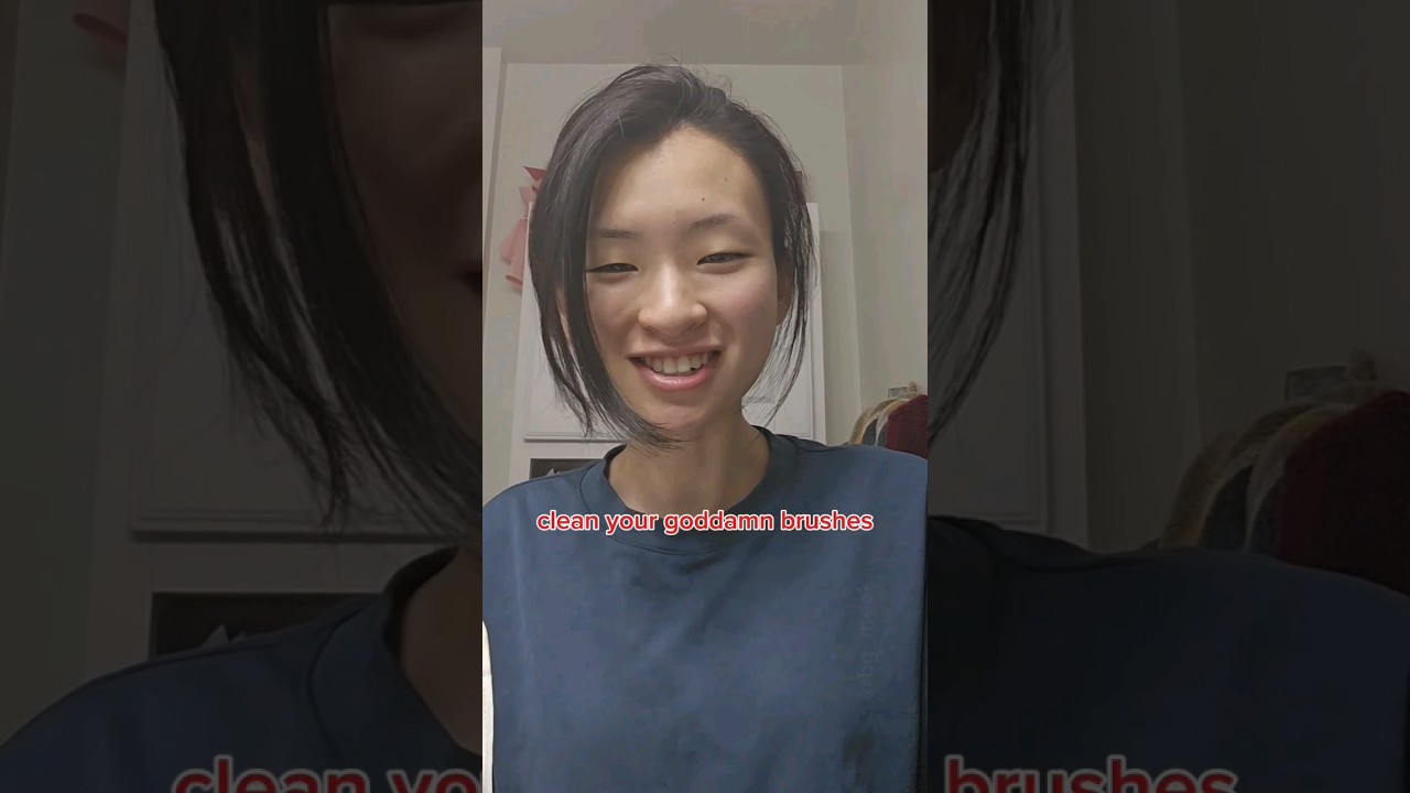 They do in fact need to be cleaned #makeup #makeuptutorial #cosplay #cosplayer