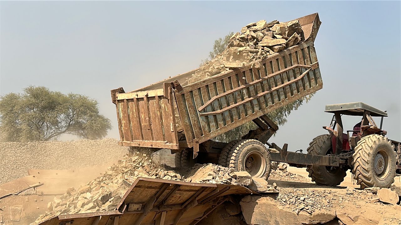 BiG Rock Crusher Machine: A Giant at Work"The Power of stone:Machine Working in Action 