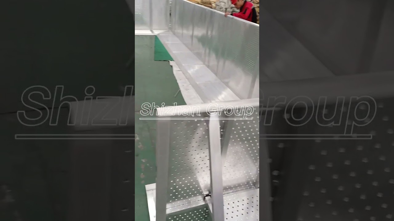 Aluminum Alloy Barricade.