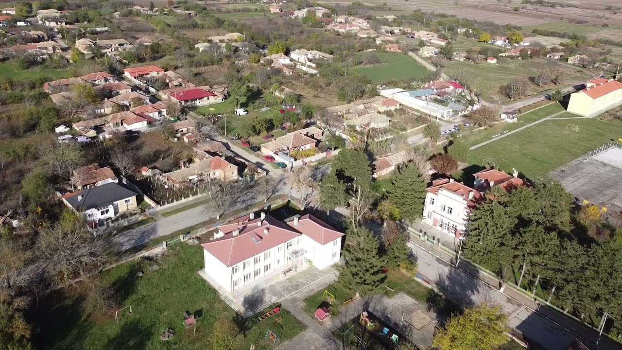 Beş Tepe - Pet Mogili