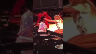 Taylor Swift - 22 Hat Kobe Bryant daughter Bianka |Eras Tour | Los Angeles #taylorswift  #shortsfeed