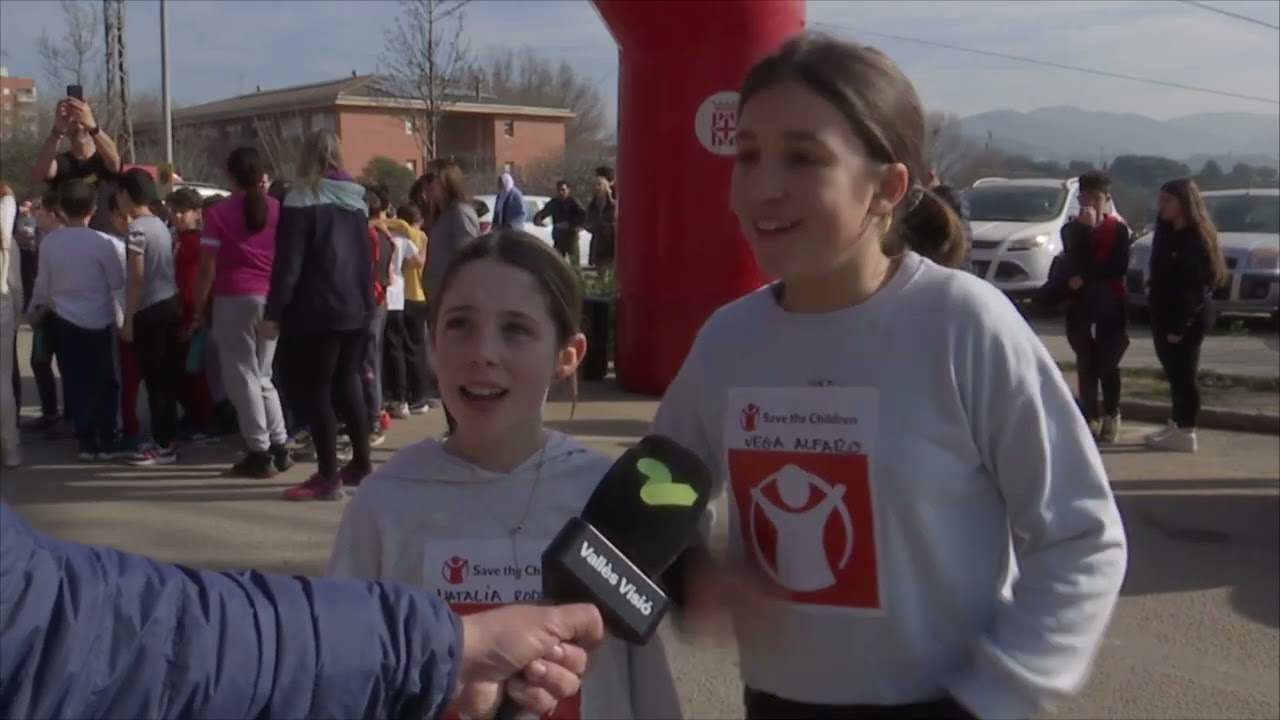Els alumnes de l'escola Montseny de Mollet corren per recaptar diners per Save The Children