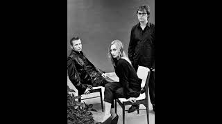 Hooverphonic - August (B-side)