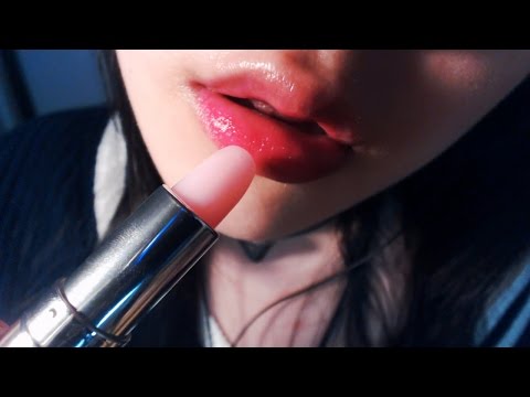 ASMR Korean Mouth Sounds, Tongue Clicking, Lips Sound 립제품 발라보며 입소리