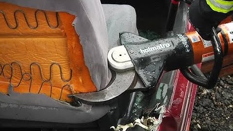 Removing the Seat Back