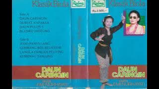 Emi Nurhayati - Daun Caringin