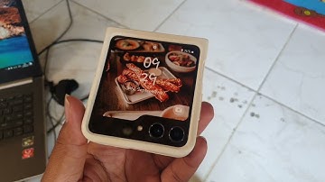 SAMSUNG Z Flip 5: How to turn on or off Vibrate when edge panels Handle is touched (Android 13)