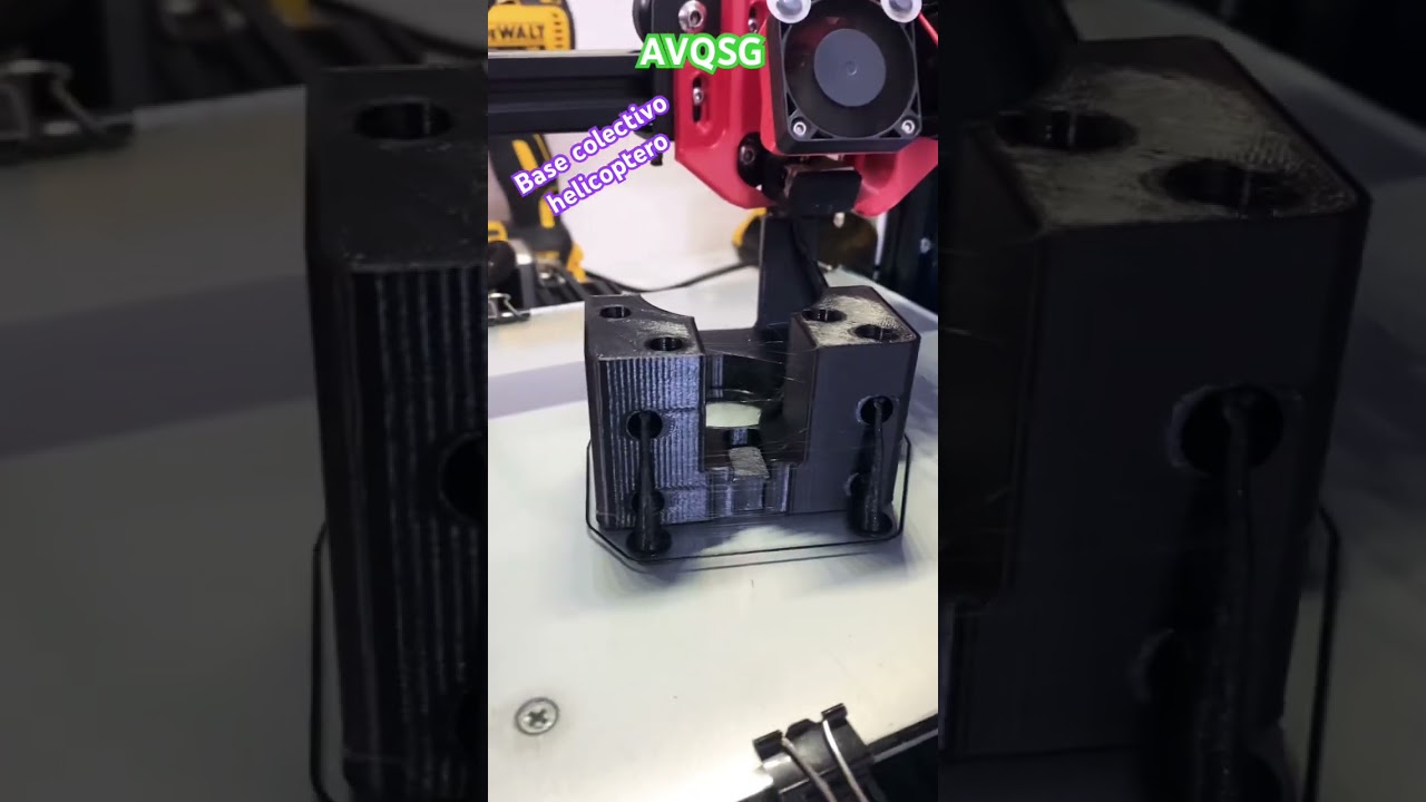 pieza de mayor tamaño de la base para colectivo de helicóptero para simulador aereo 