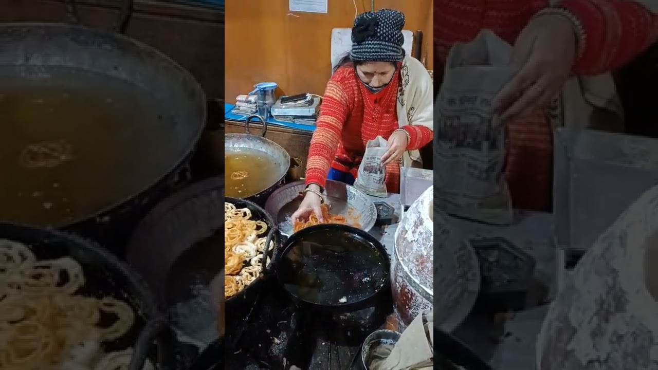 Almora Mall road Famous jalebi 