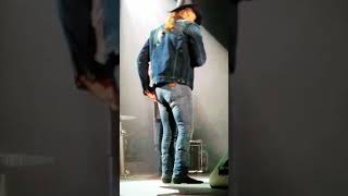 Blake Shelton & Trace Atkins goofin