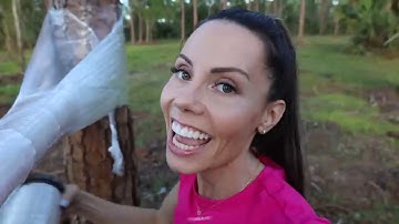 Amyy Woahh! I Built a Treehouse with ONLY Plastic Wrap