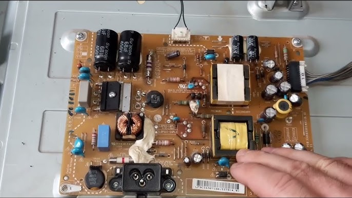 Резеңке адаммен жыныстық қатынасқа түсу Абхаз әйелі жалаңаш