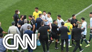 A pedido da Anvisa, jogo entre Brasil e Argentina é interrompido | CNN Domingo
