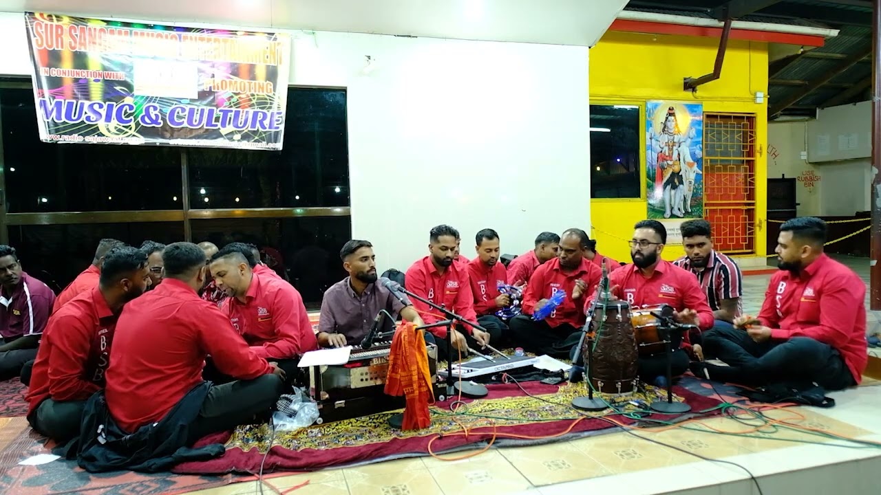 Avinesh & Daven Kirtan