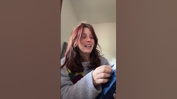 Día 17 del calendario de adviento lector 💜🍵 #booktubeespaña #booktube