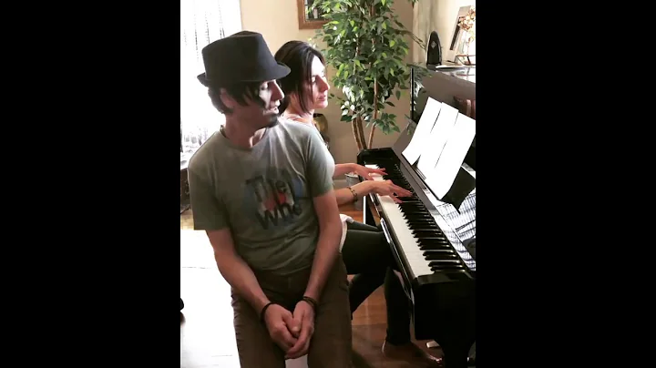Killer Queen [Queen Cover - Piano / Vocal] by Fred...