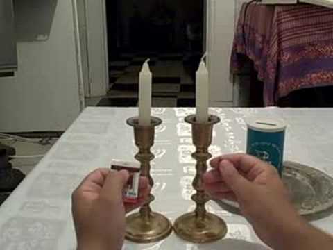 Video: Cómo Encender Velas En Un Templo