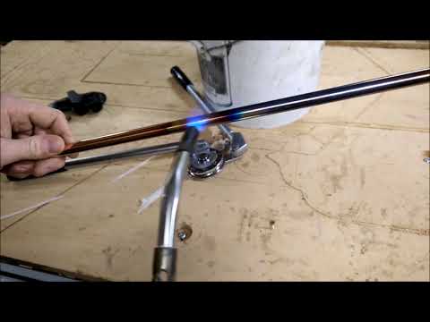 Video: Hvordan bøye glødet kobberrør?