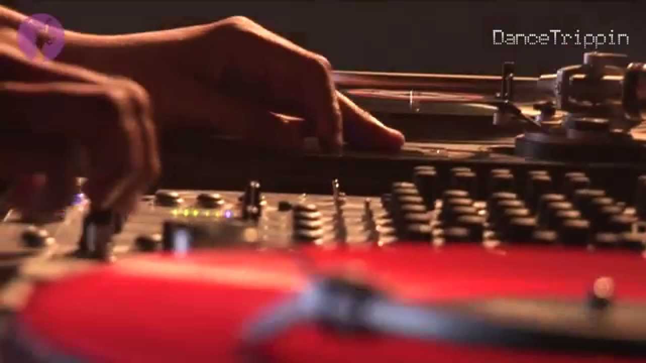 Plastikman - Krakpot (Moby Remix) [played by Seth Troxler]