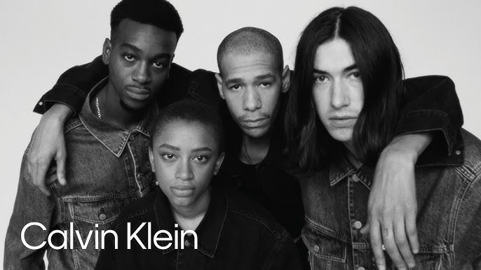 Calvin Klein celebra o legado da marca em parceria com a Palace