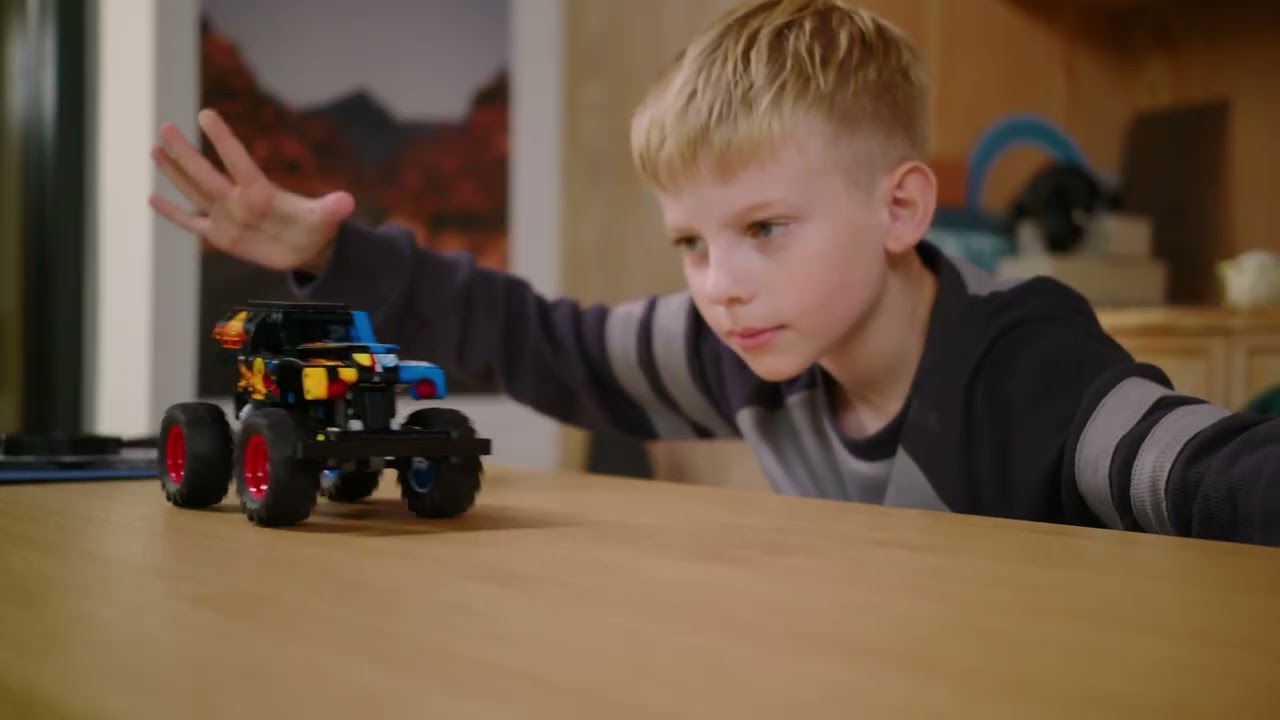 LEGO Technic Monster Jam Grave Digger Ateş ve Buz 42219 - 7 Yaş ve