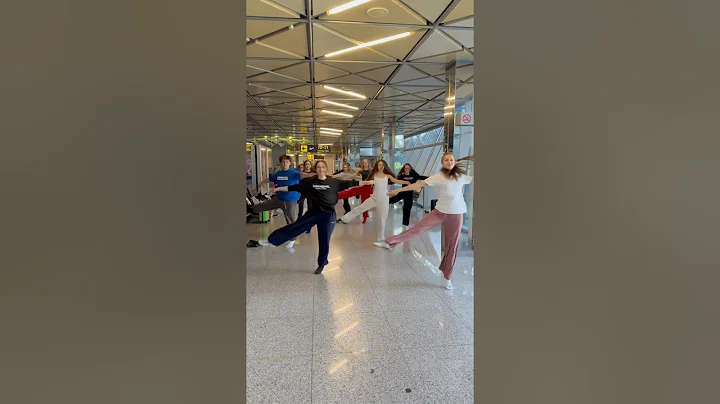 Airport trend ✈️ by @BlakeMcgrathofficial #dancevideo #airport #trendingshorts