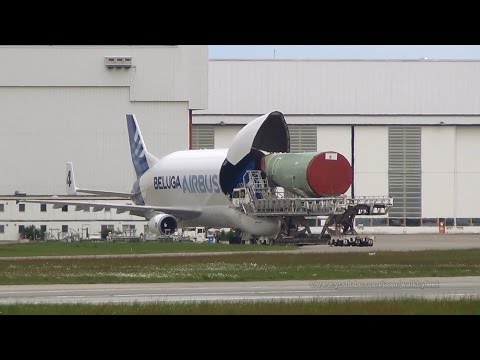 Airbus Beluga unload and load timelapse 45 Minutes in 2 1/3