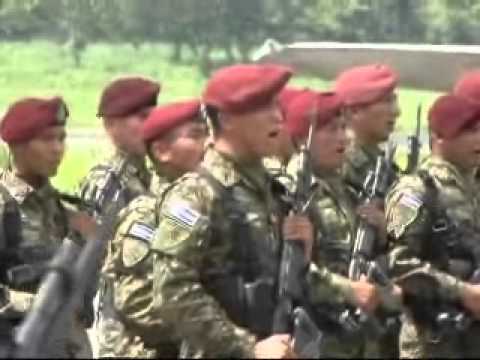30SEP2013 ANIVERSARIO BATALLON DE PARACAIDISTAS 300k elton john