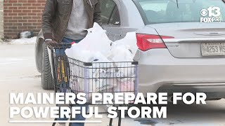 Mainers flock to stores as Maine braces for up to 20 inches of snow