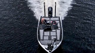 Bass Cat Jaguar with a Mercury 500R - Fly By