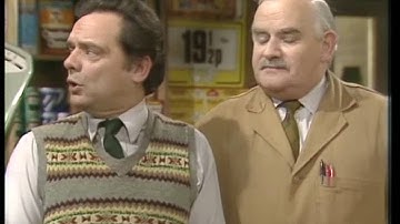 S3 E1 An Errand Boy By The Ear