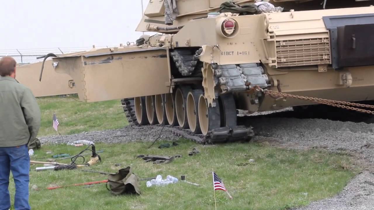 Видео поражения абрамса. M1 Abrams гусеница. М1 Абрамс гусеницы. М1а2 Абрамс гусеницы. M1 «Абрамс» траки.