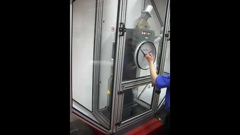 Charpy impact toughness testing machine