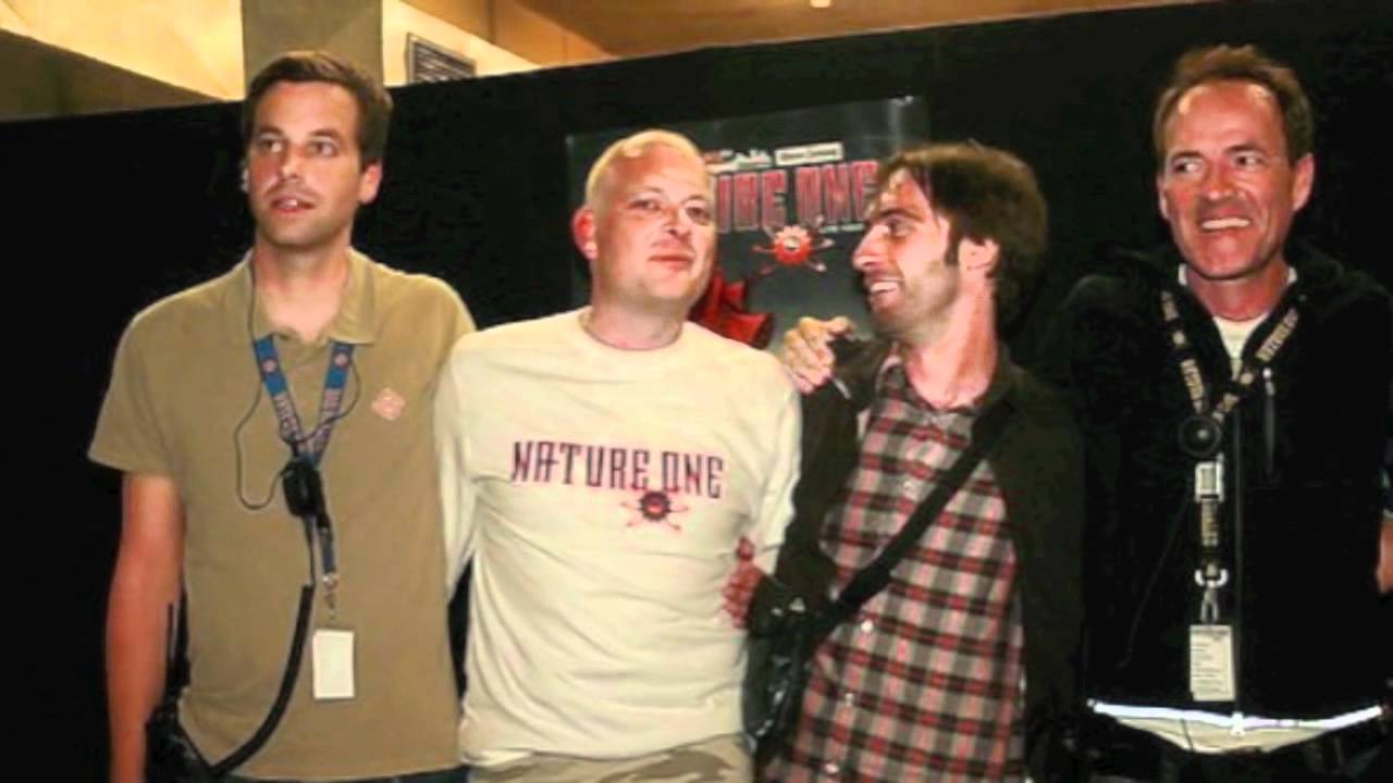 Tillmann Uhrmacher - On the Run (Guitar Unplugged Version)