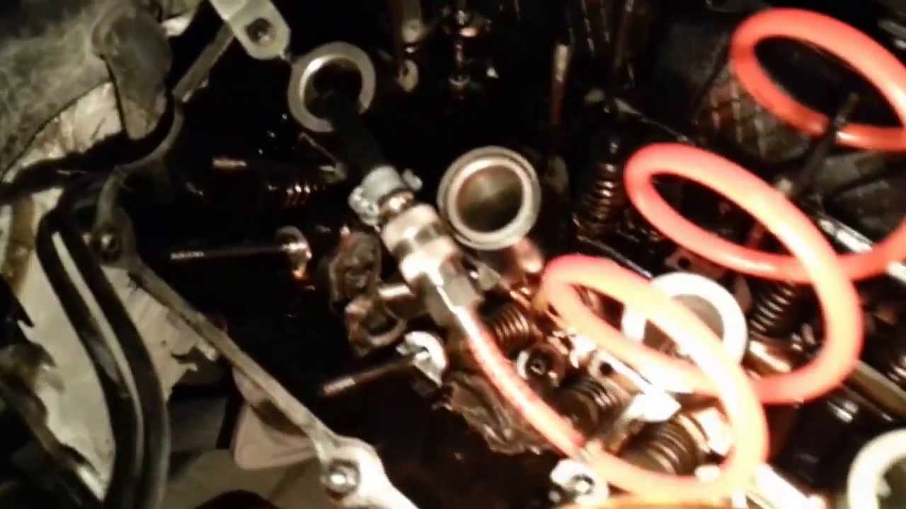 Замена маслосъемных колпачков bmw