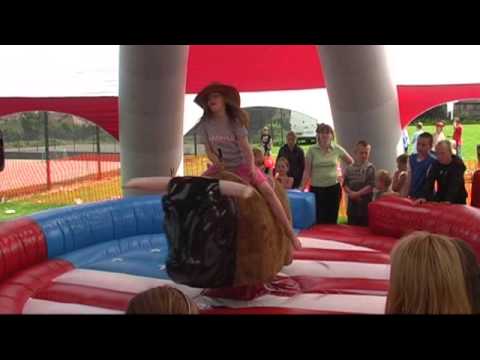 Parson Cross Festival 2009 - Bull riding
