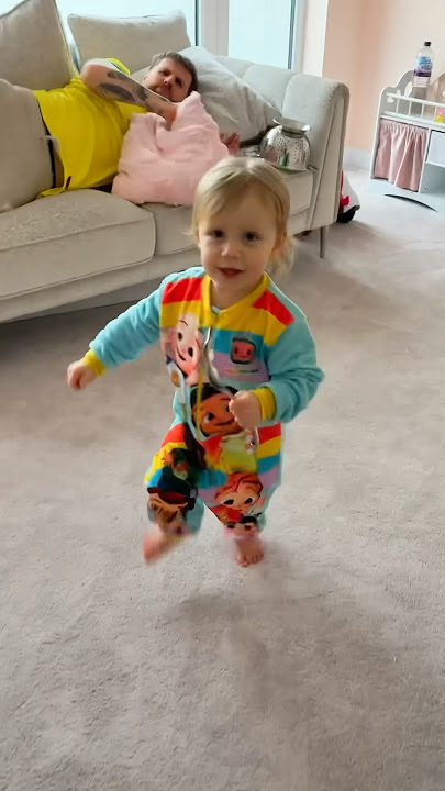 She won’t let Kristen sleep! #shorts