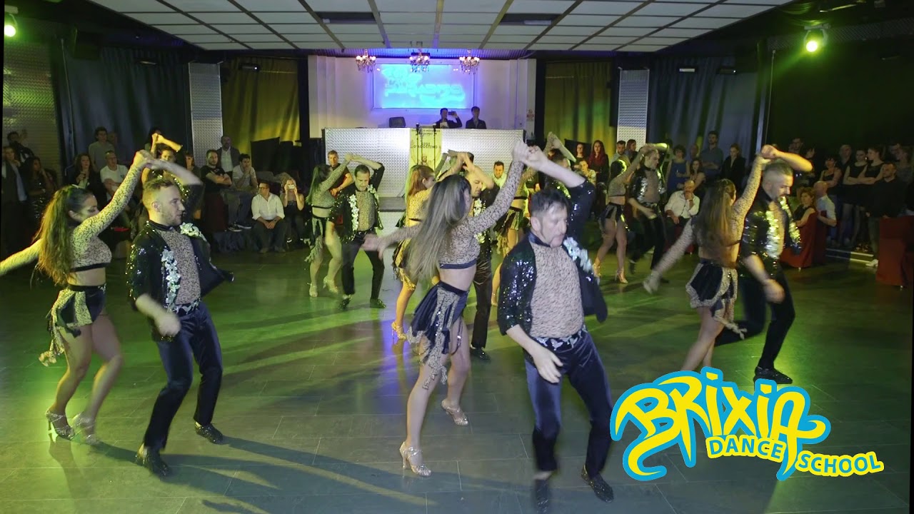 "Million Reasons" Lady Gaga - Bachata Show by Latin Brixia