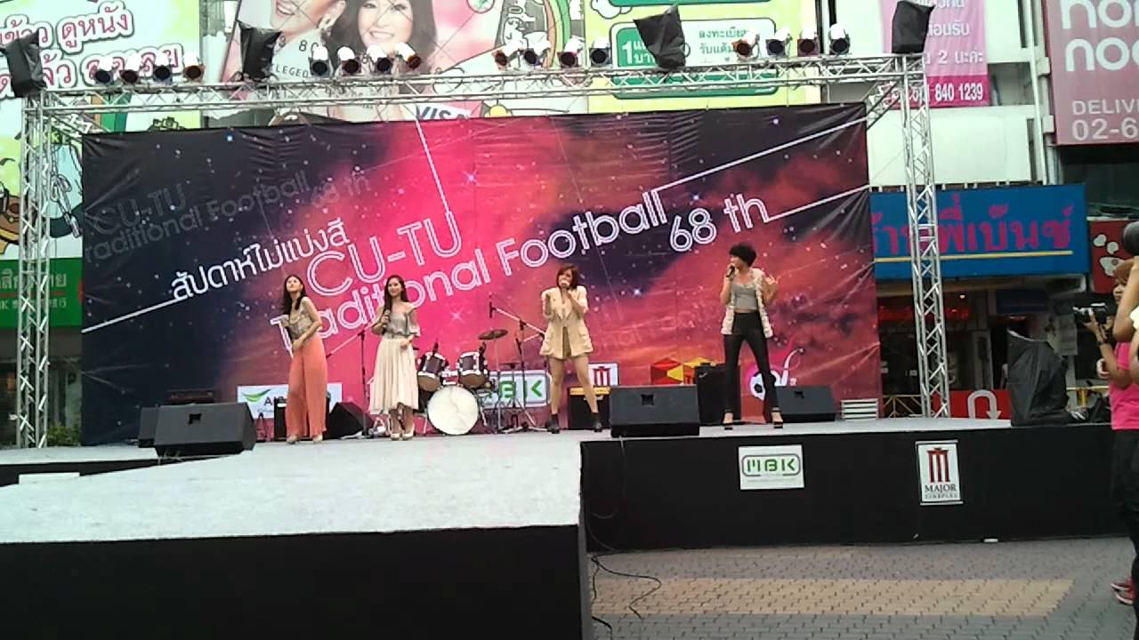 Price Tag + Telephone - Faye-Fang-Poi-Preen