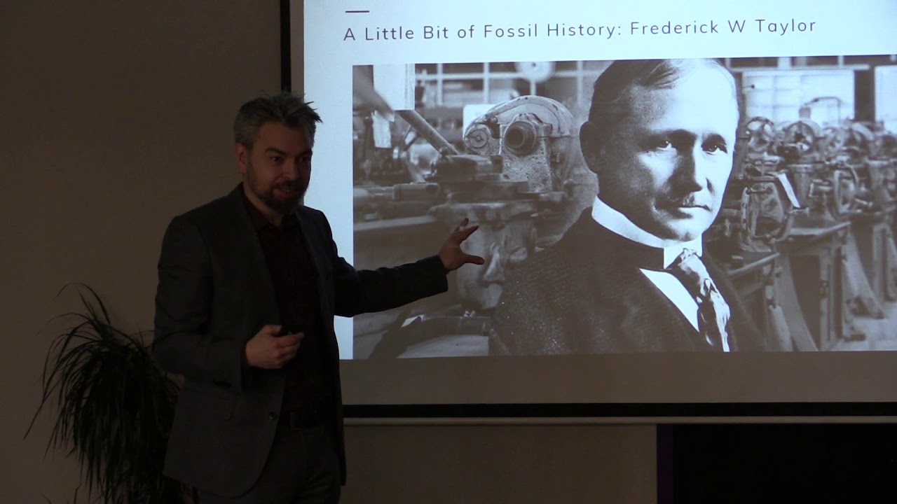 Frederick Taylor vs Mary Parker Follett