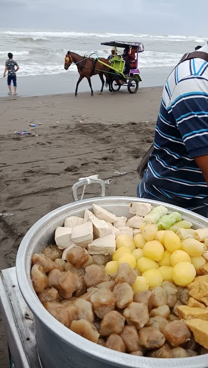 Kuliner Yang Wajib Dicoba Saat Berkunjung Di Pantai Parangtritis. #jogja #yogyakarta #parangtritis