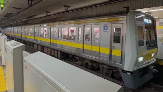 【黄帯の6000系爆誕！】西武6000系6117F 西武有楽町線開通40周年記念車両 新富町にて(6158Fと並ぶ)