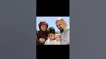 اضحك مع صلاح الوافي ابنك مع الكفار ههههههههه 