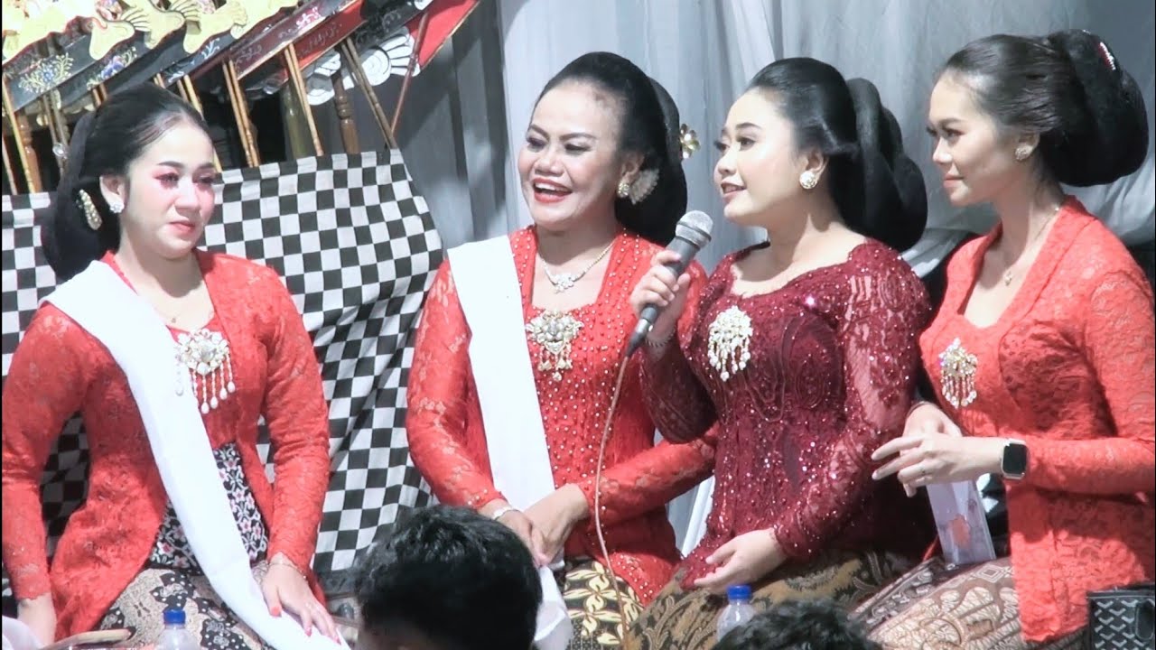 EKA UGET- UGET NOSTALGIA KARO BUDHE DARSINI GORO-GORO WAYANG KULIT KI JATMIKO