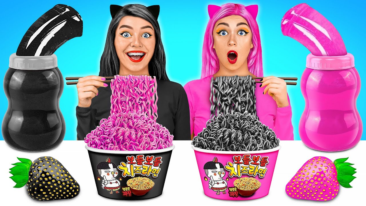 Sfida Del Cibo Nero vs Rosa #1 | Mangiare Tutto Di Un Solo Colore Per 24 Ore Su Multi DO Challenge