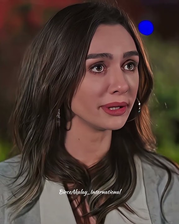 Asli on a wild strawberry mission 🍓 😻| #BirceAkalay | #SiyahBeyazAşk