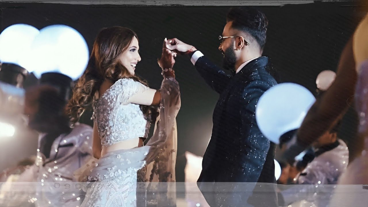 Awesome Reception Entry of Rajvi & Vivek