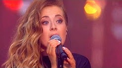 Alan Walker feat. Iselin Solheim - Faded - Live  - Durasi: 3:30. 